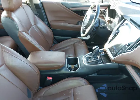 2024 Subaru Legacy Touring Xt z USA, uszkodzony, nr VIN 4S3BWGP69R3010449